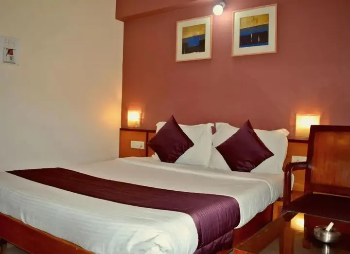 Мумбаи: Sukh Hotel