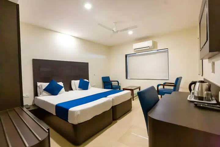Мумбаи: Sukh Hotel