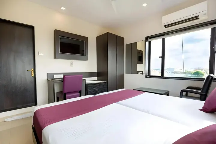 Мумбаи: Sukh Hotel
