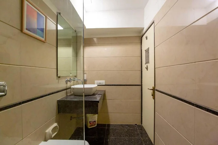 Мумбаи: Sukh Hotel