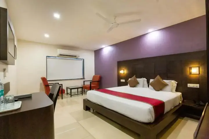 Мумбаи: Sukh Hotel