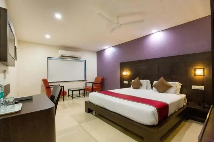 Мумбаи: Sukh Hotel