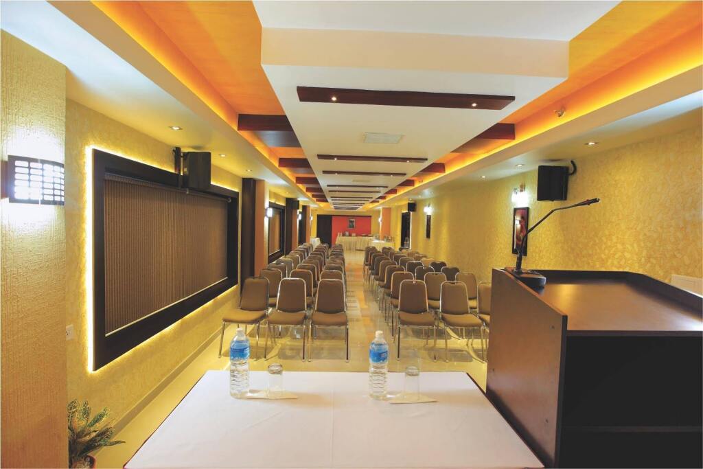 Атирапалли: Malayattoor Residency
