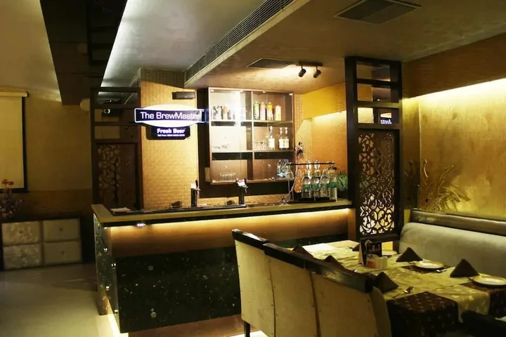 Лудхиана: Hotel Silver Stone