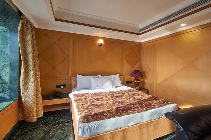 Пимпри-Чинчвад: Hotel Kalasagar