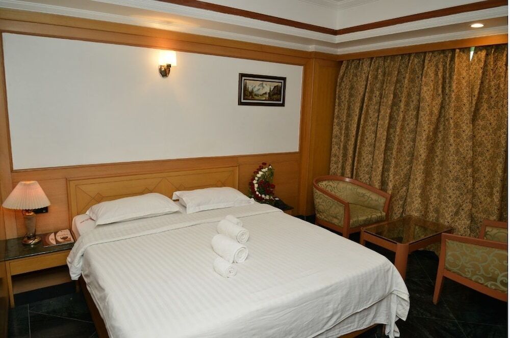 Пимпри-Чинчвад: Hotel Kalasagar