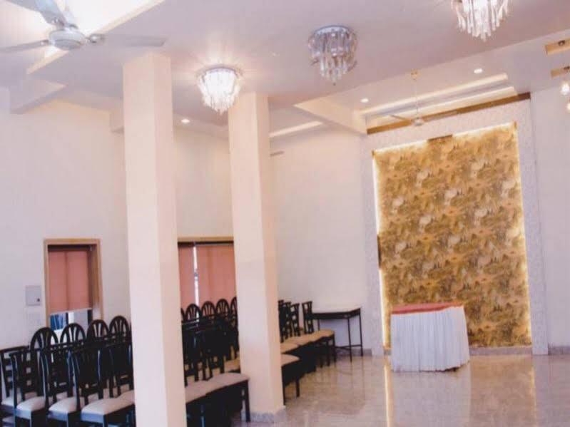 Панвель: Hotel Park Inn