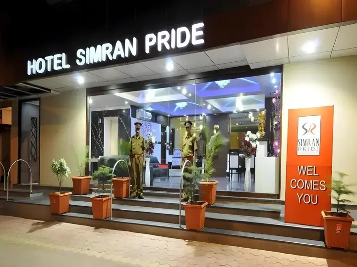 Райпур: Hotel Simran Pride