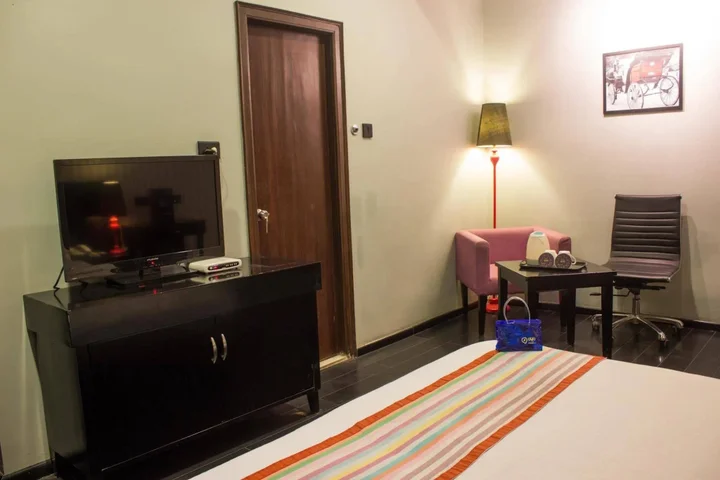 Нагпур: The Travotel Suites Nagpur