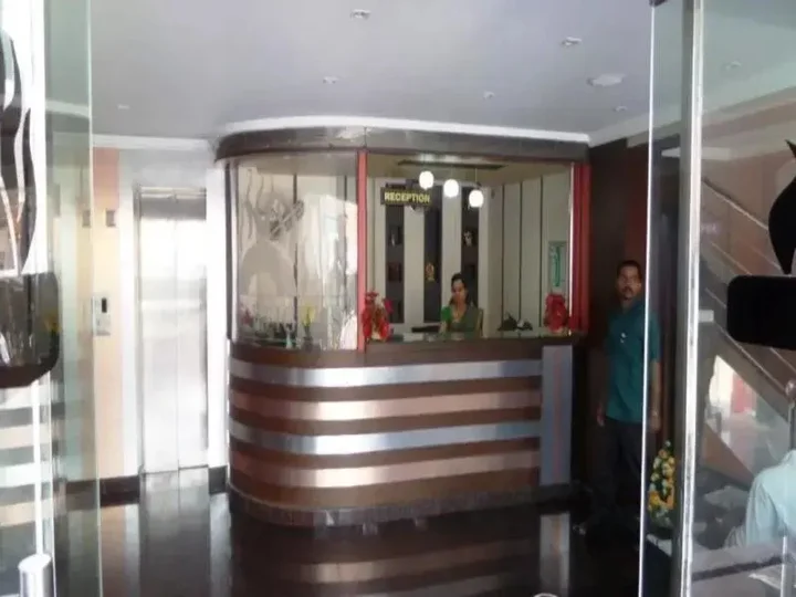 Аллеппи: Hotel Revis Heights