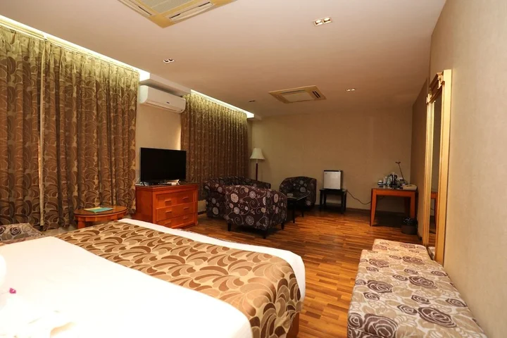 Тезпур: The Fern Residency Tezpur