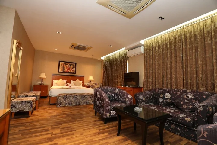 Тезпур: The Fern Residency Tezpur