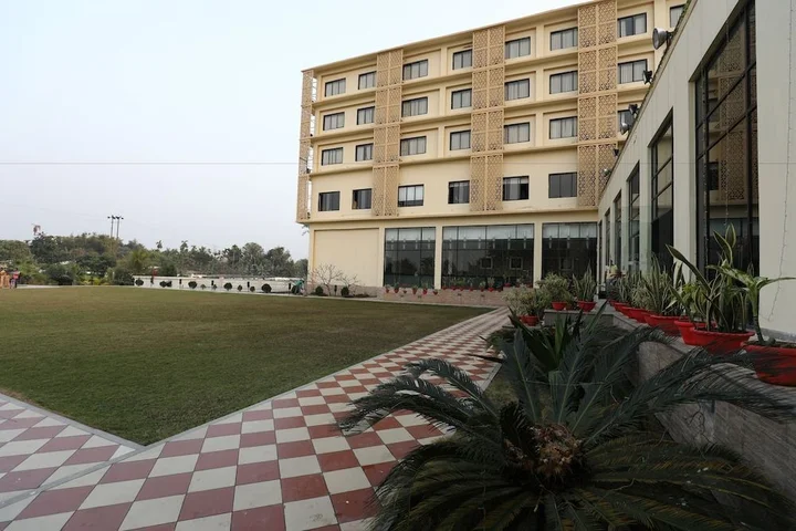 Тезпур: The Fern Residency Tezpur