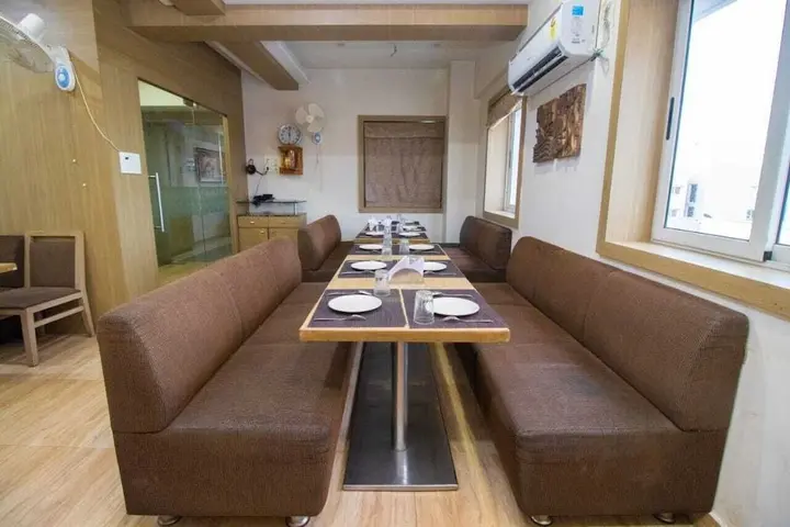 Джамнагар: Nanda Comfort Inn