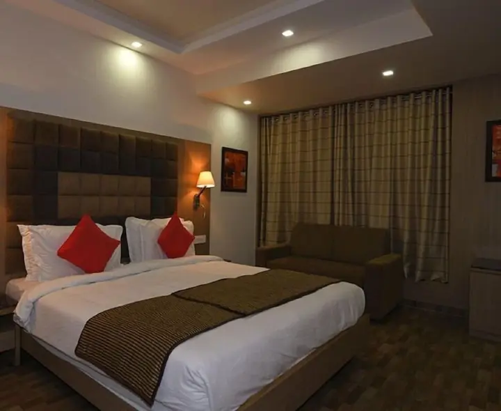 Джамнагар: Nanda Comfort Inn