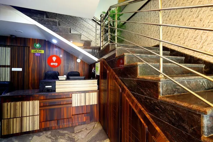 Велламундра: OYO 4678 Greens Residency