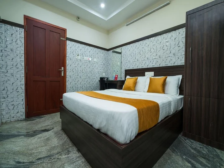 Велламундра: OYO 4678 Greens Residency