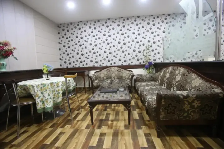Нью-Дели: Amar Inn