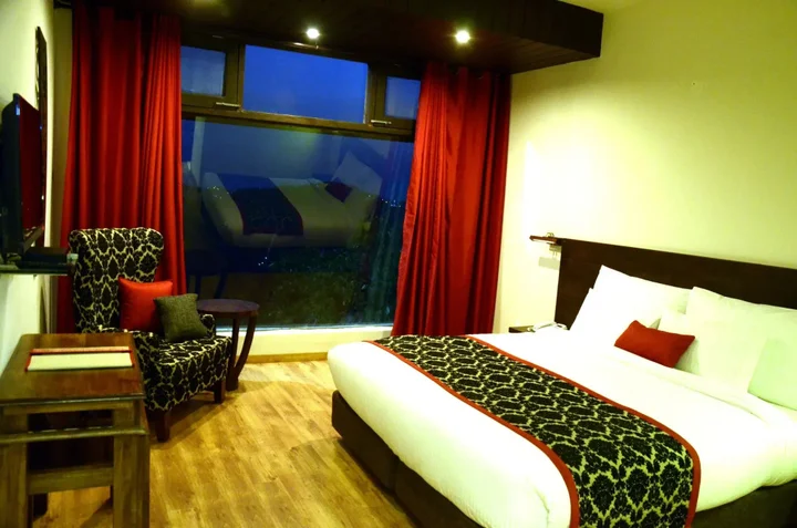 Куфри: WoodSmoke resort & Spa