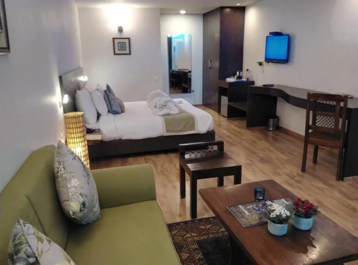 Куфри: WoodSmoke resort & Spa