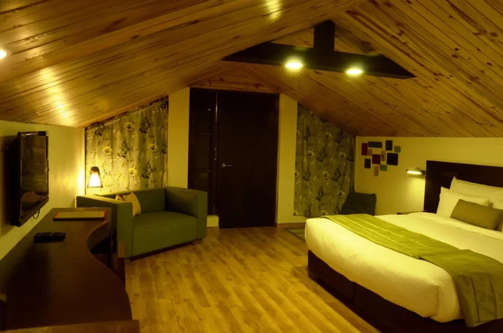 Куфри: WoodSmoke resort & Spa