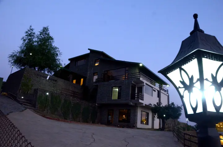 Куфри: WoodSmoke resort & Spa