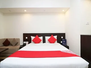 Бхопал: Capital O 2642 Skyline Hotel