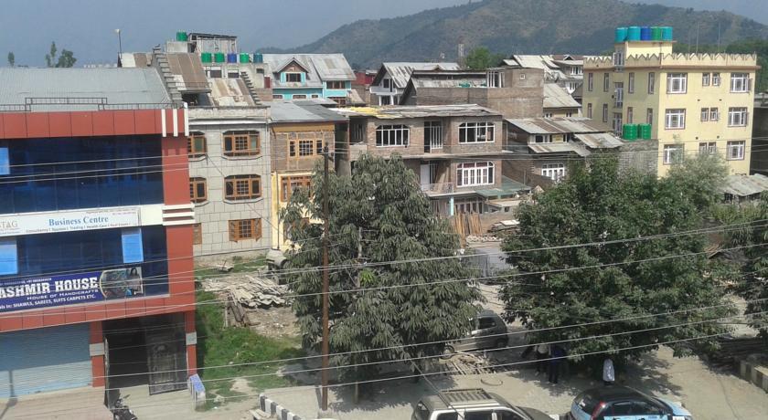 Шринагар: Hotel Al Sammad