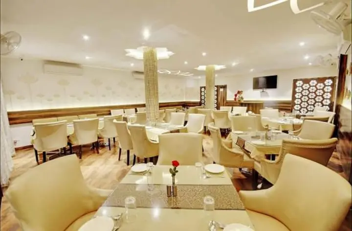 Катра: Anurag Hotel