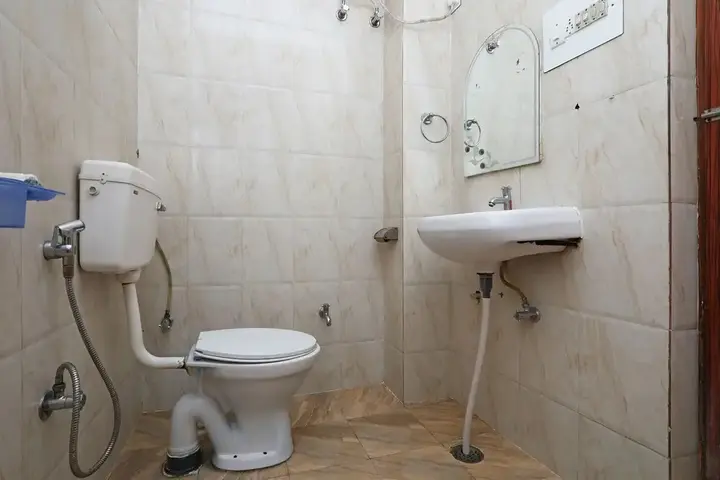 Варанаси: OYO 1379 Hotel HKJ International