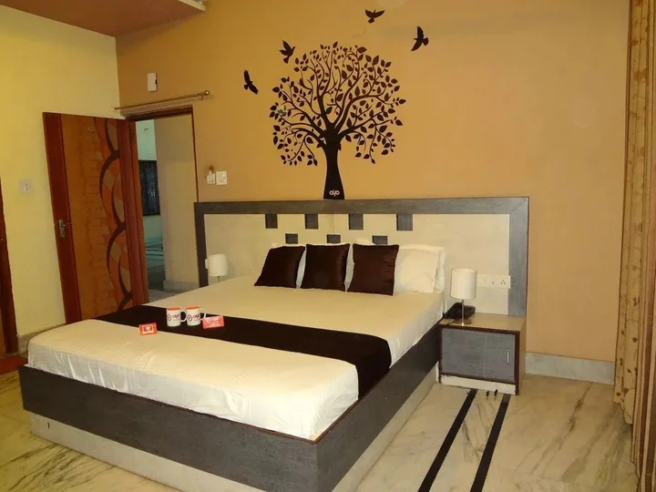 Варанаси: OYO 1379 Hotel HKJ International