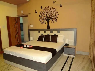 Варанаси: OYO 1379 Hotel HKJ International