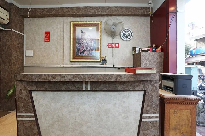 Варанаси: OYO 1379 Hotel HKJ International
