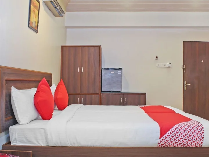 Пимпри-Чинчвад: Hotel Jayratna