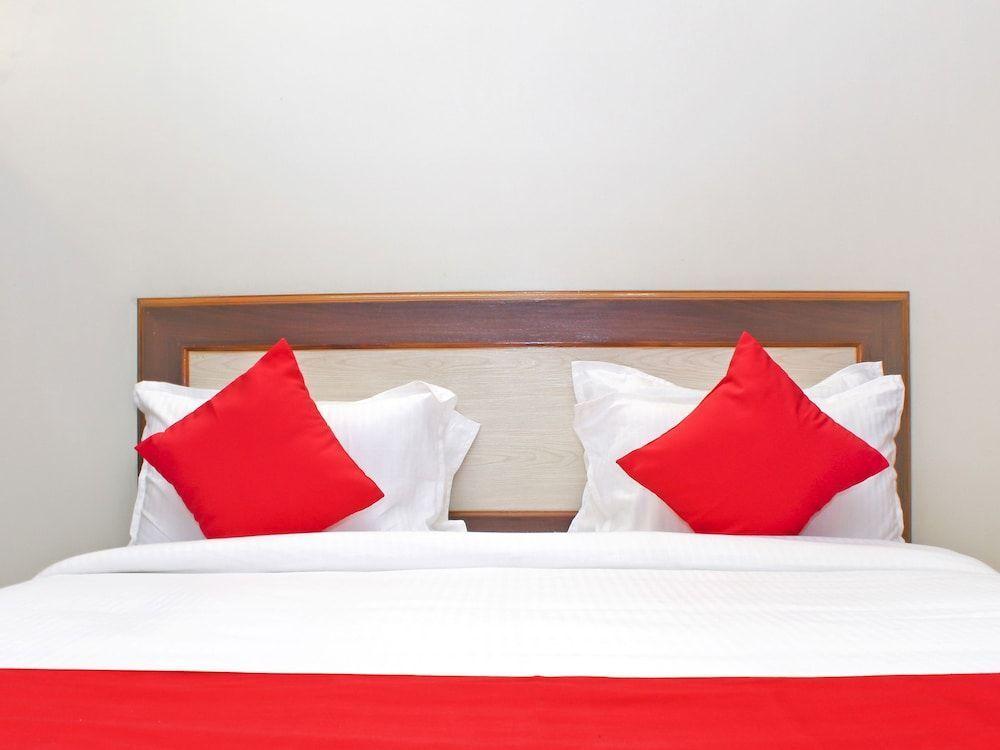 Пимпри-Чинчвад: Hotel Jayratna