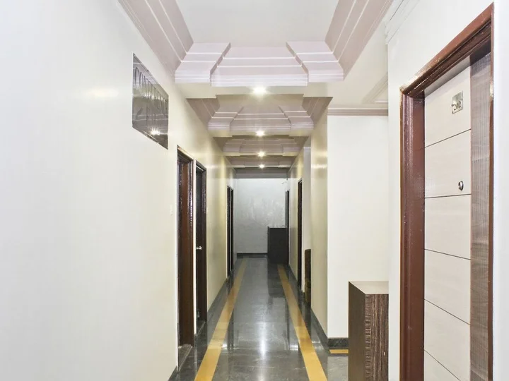 Пимпри-Чинчвад: Hotel Jayratna