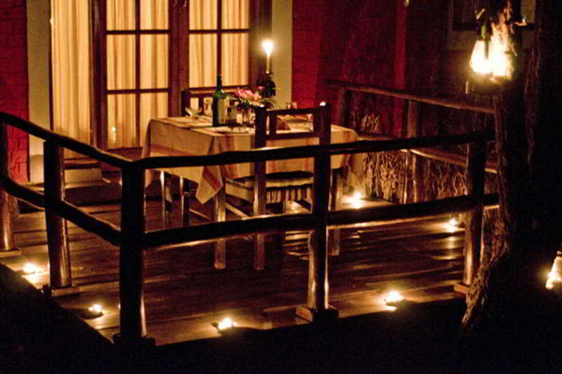 Баихар: Kanha Jungle Lodge
