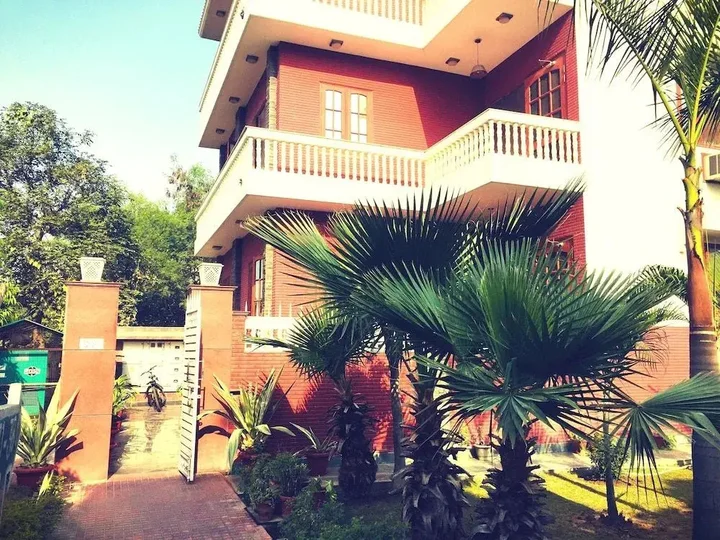 Большая Нойда: Angel Nri Hotel