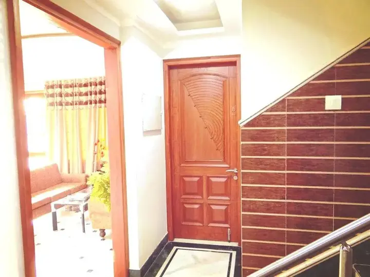 Большая Нойда: Angel Nri Hotel