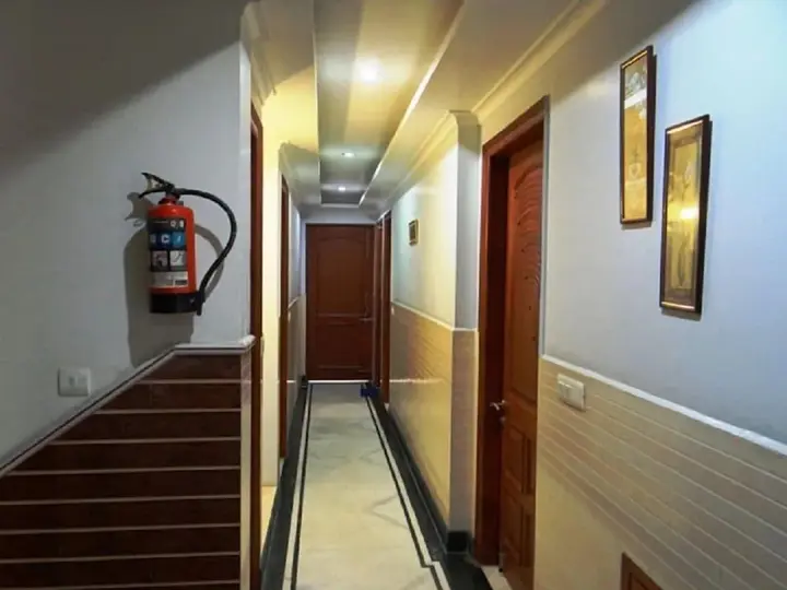 Большая Нойда: Angel Nri Hotel