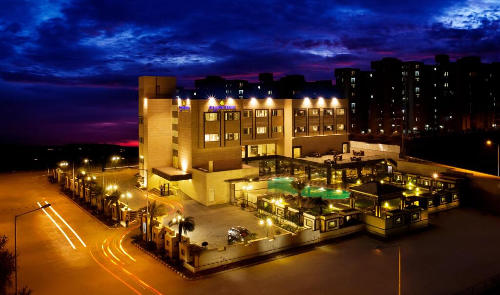 Бхивади: Golden Tulip Bhiwadi