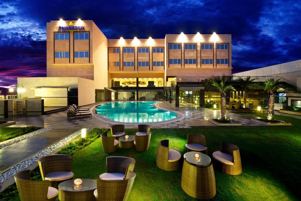 Бхивади: Golden Tulip Bhiwadi