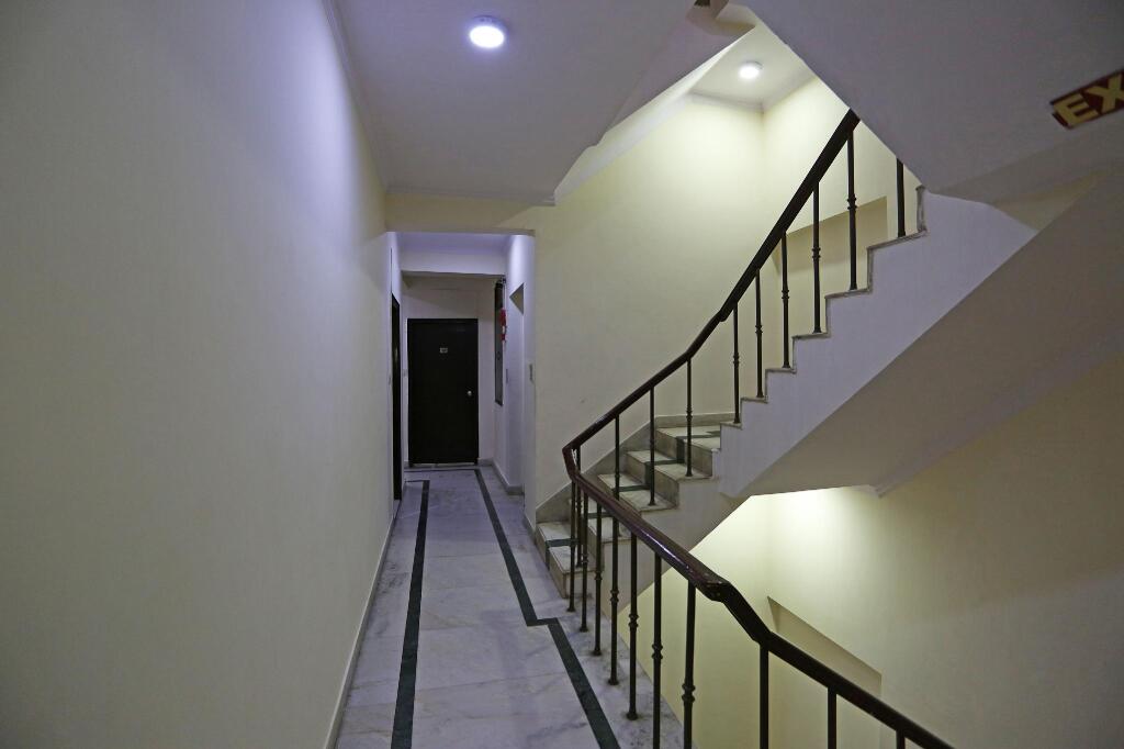 Нью-Дели: OYO 5382 Hotel Elegant International