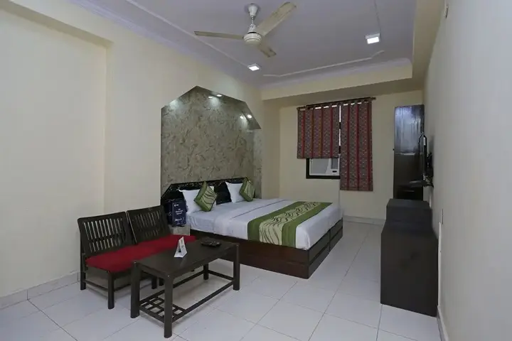 Нью-Дели: OYO 5382 Hotel Elegant International