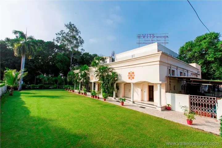 Анклешвар: VITS Shalimar Hotel