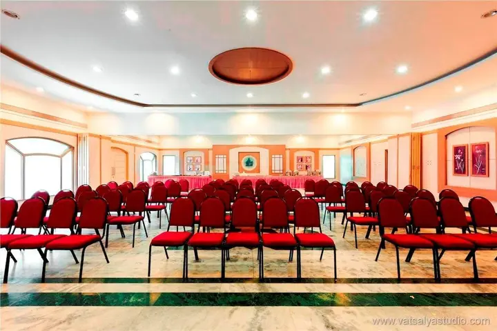 Анклешвар: VITS Shalimar Hotel