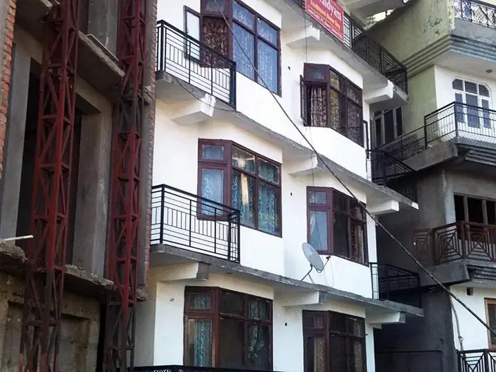 Куфри: Hotel Nevaidyam