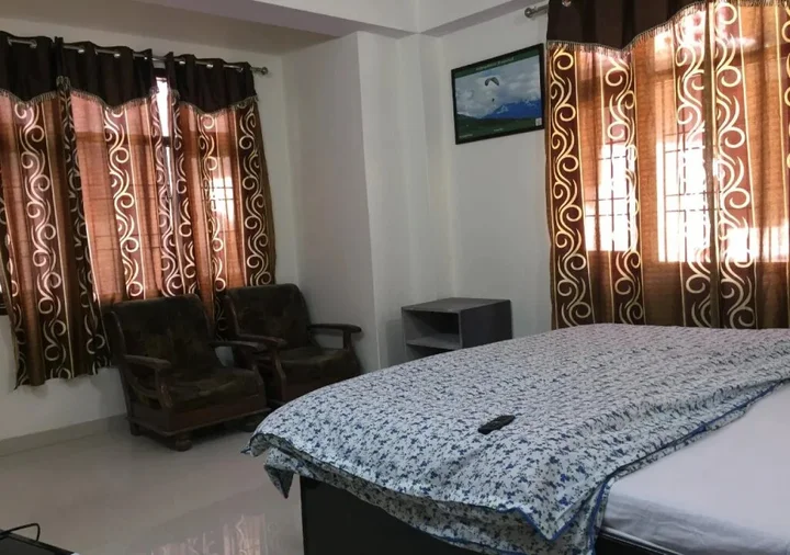 Куфри: Hotel Nevaidyam