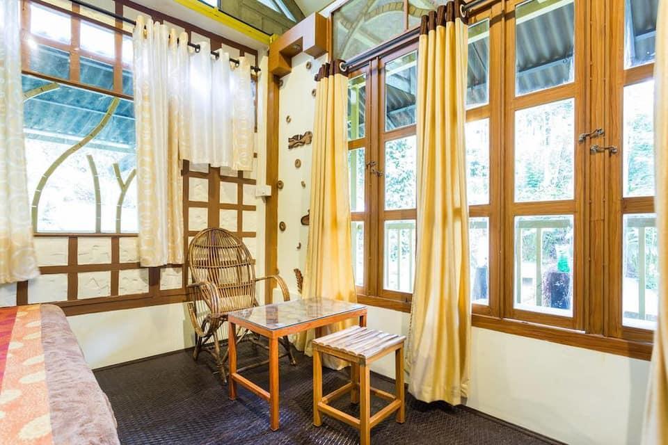 Султан-Батери: Brook Streak Resorts