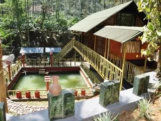 Султан-Батери: Brook Streak Resorts